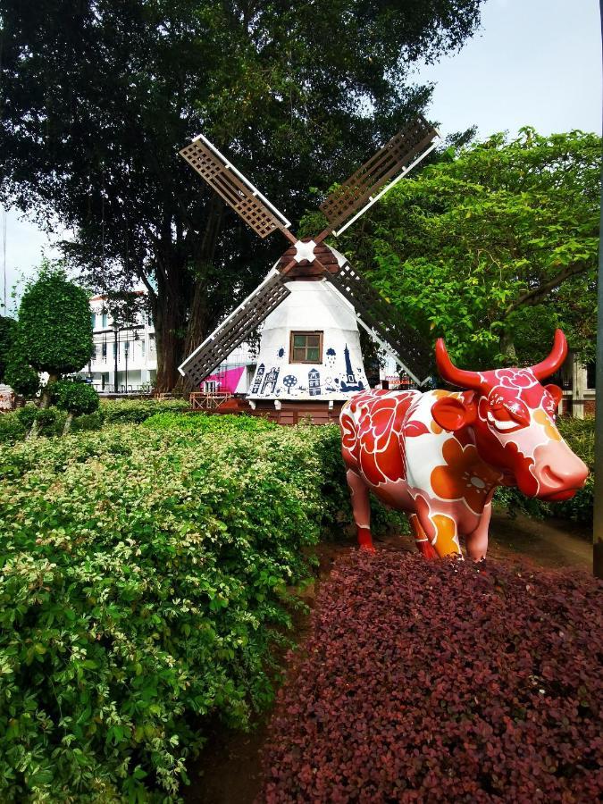 Bandar Melaka Family Bungalow Private Pool Bbq Wifi Netflix Bagian luar foto