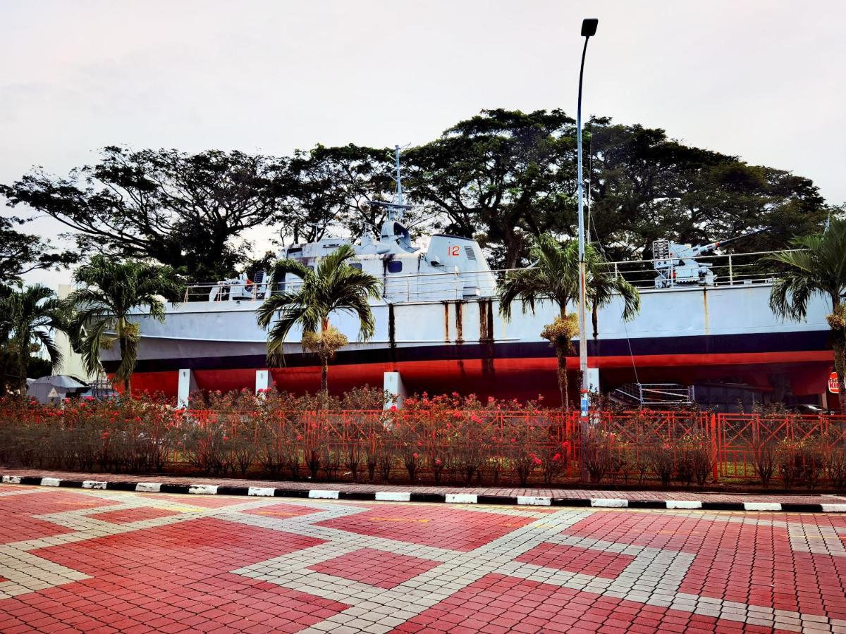 Bandar Melaka Family Bungalow Private Pool Bbq Wifi Netflix Bagian luar foto