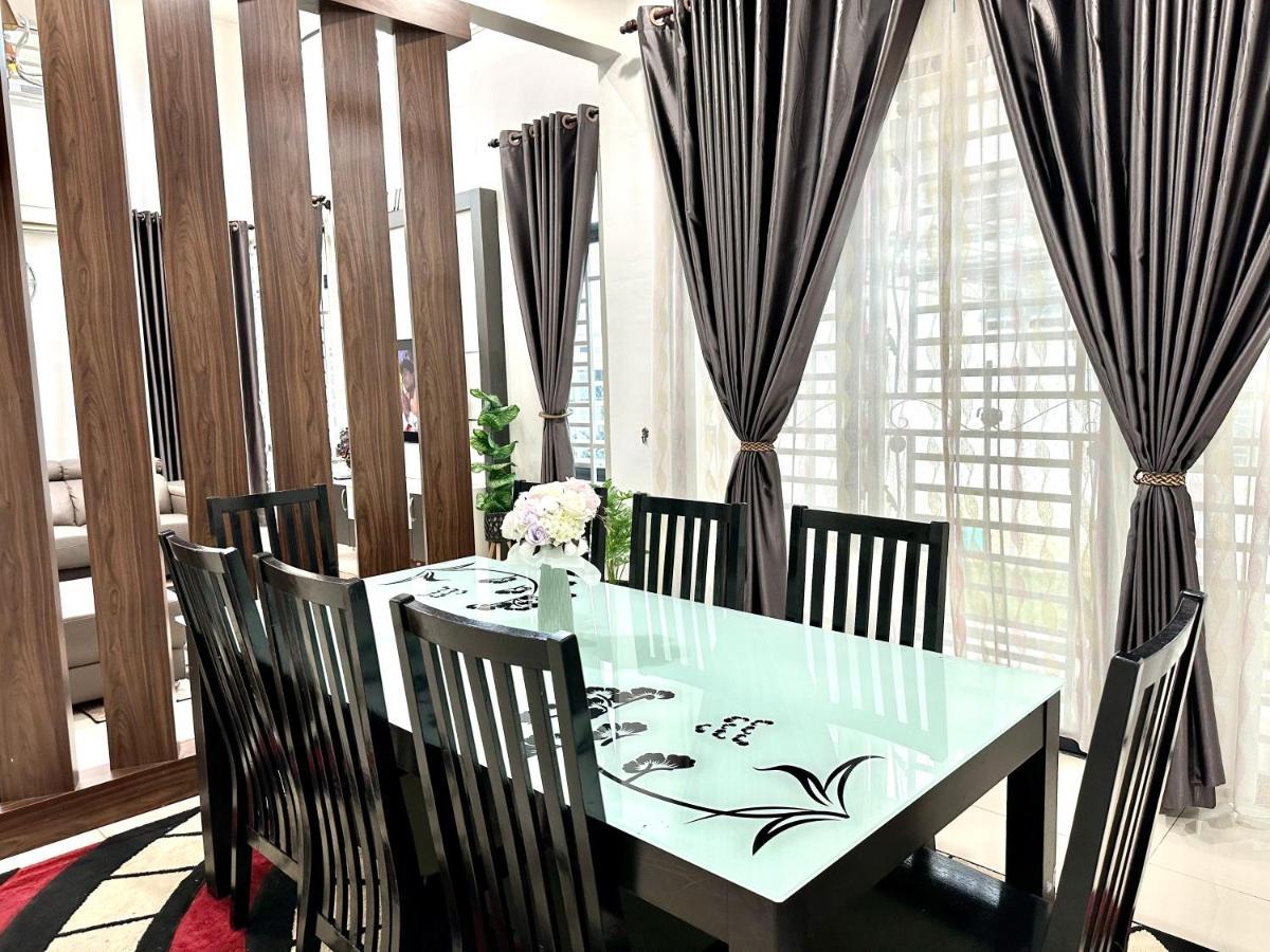 Bandar Melaka Family Bungalow Private Pool Bbq Wifi Netflix Bagian luar foto