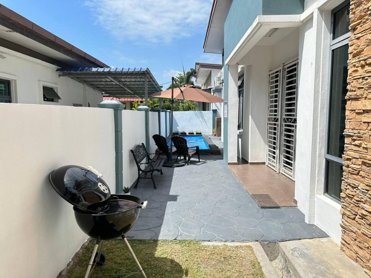 Bandar Melaka Family Bungalow Private Pool Bbq Wifi Netflix Bagian luar foto